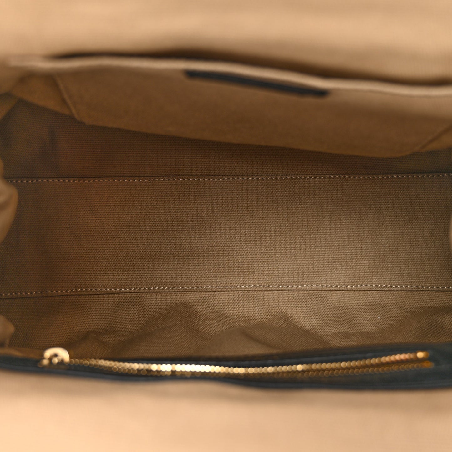 Calfskin Quilted Stam Black
