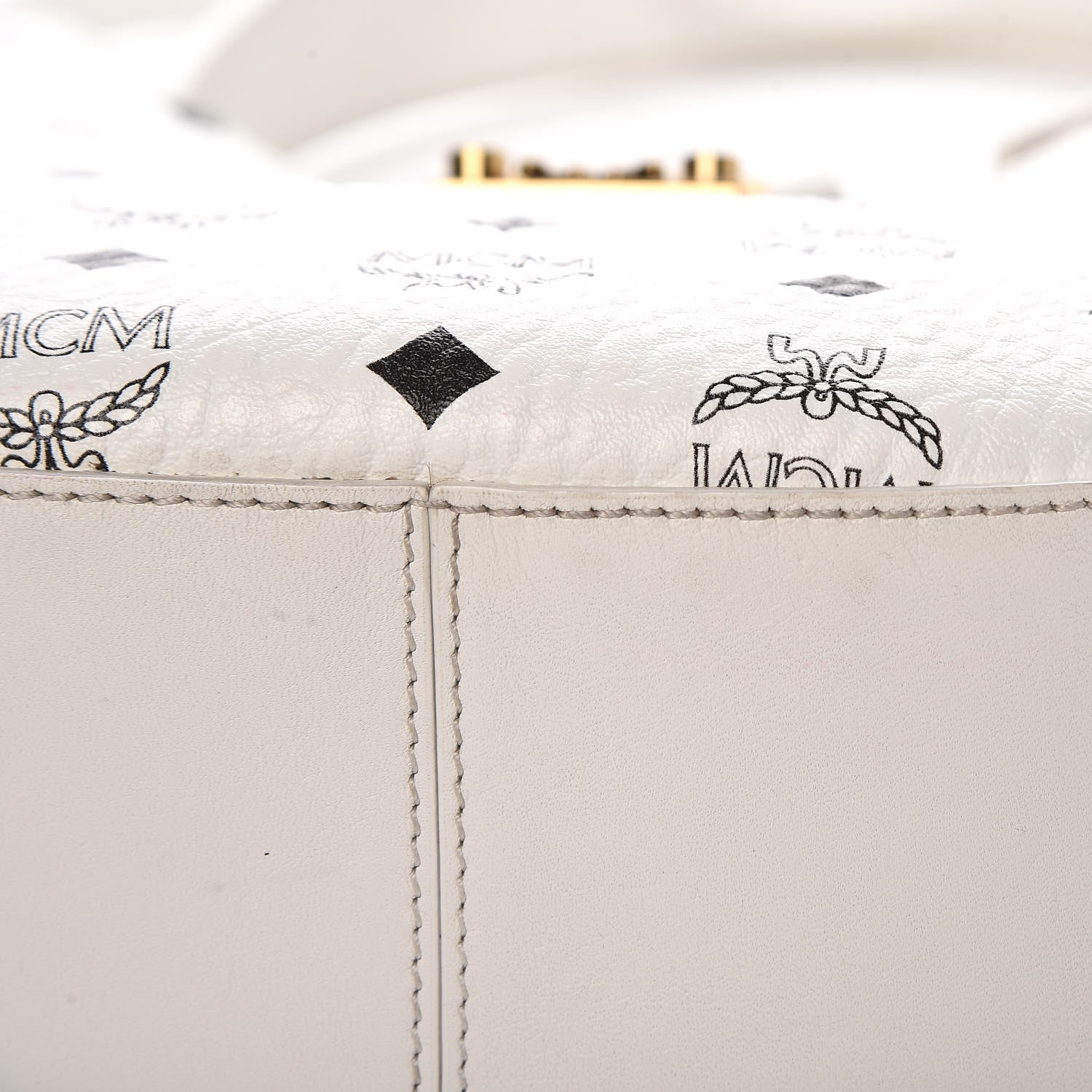 MCM Visetos Patricia Hobo White 9 of 9