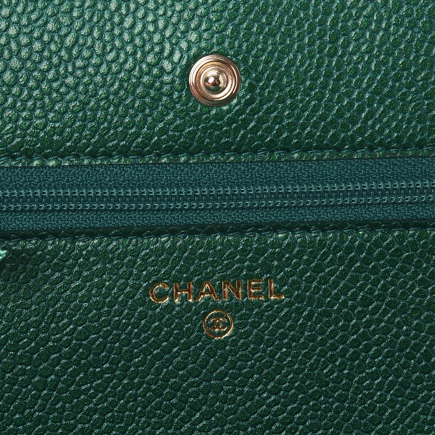 Metallic Caviar Quilted Wallet On Chain WOC Green
