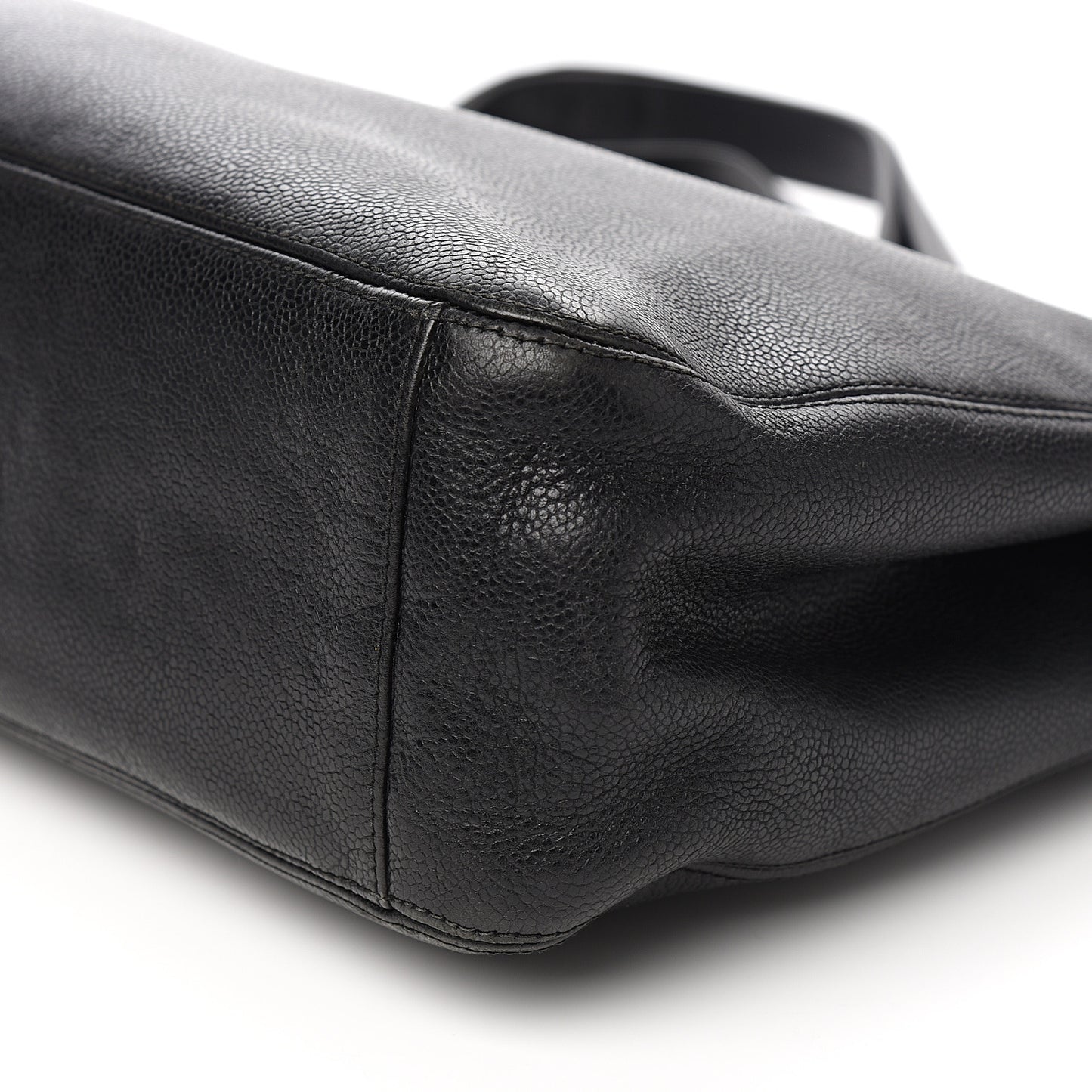 Caviar CC Shoulder Bag Black