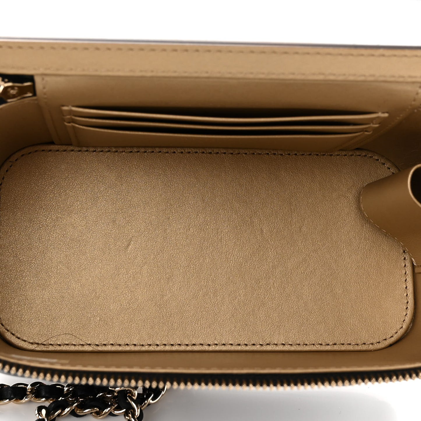 Lambskin Quilted Small Pearl Crush Vanity Case With Chain Black