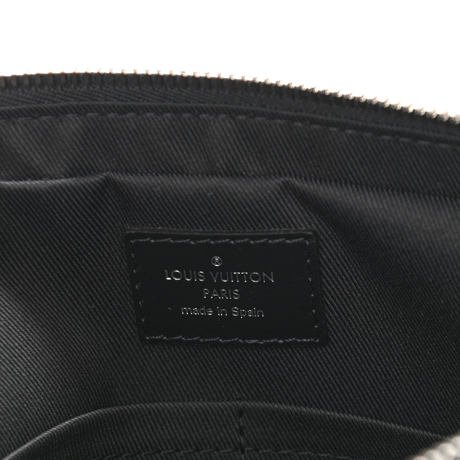 Louis Vuitton Damier Graphite Messenger 6 of 11