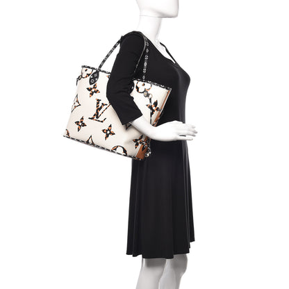 Louis Vuitton Monogram Giant Jungle Neverfull MM Ivory 2 of 10