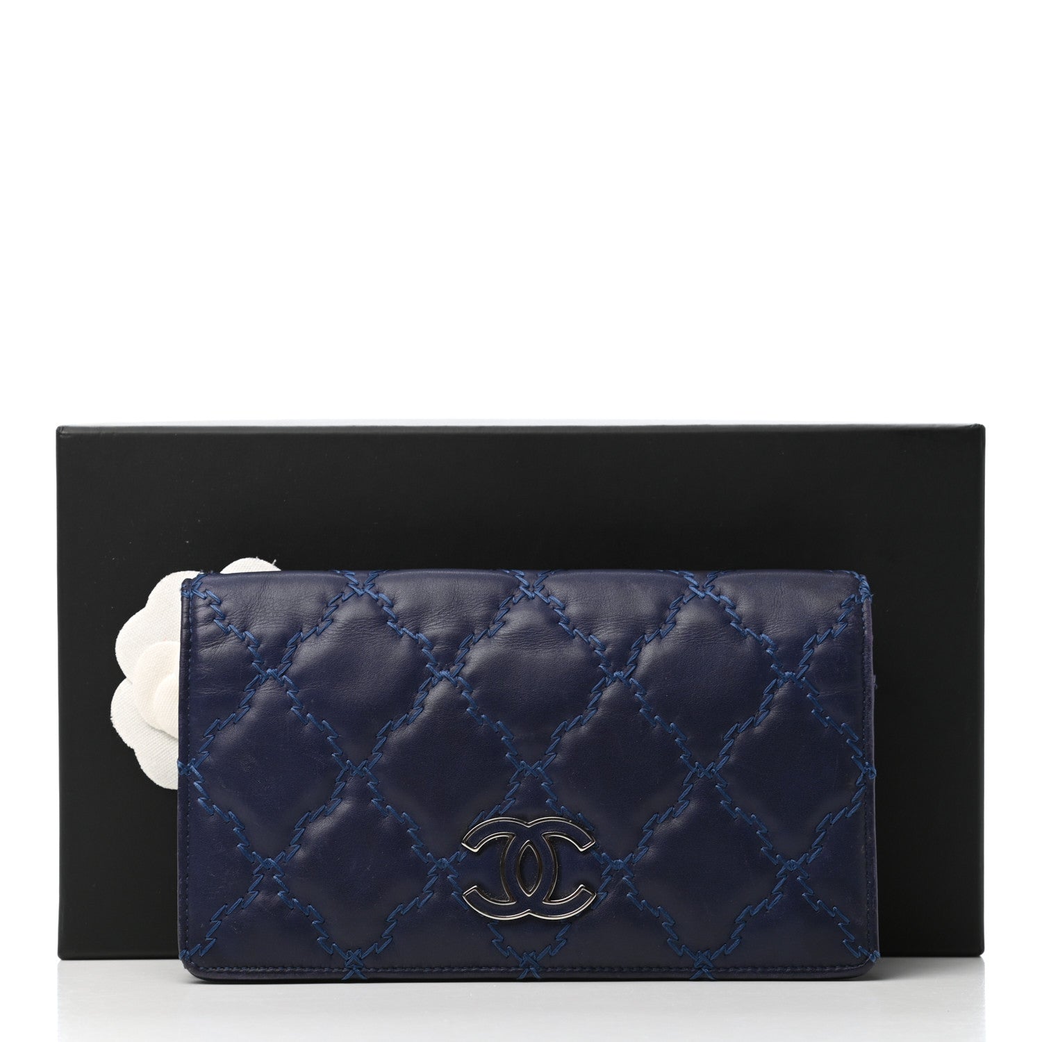 Chanel Calfskin Double Stitch Hampton Yen Wallet Blue 9 of 9