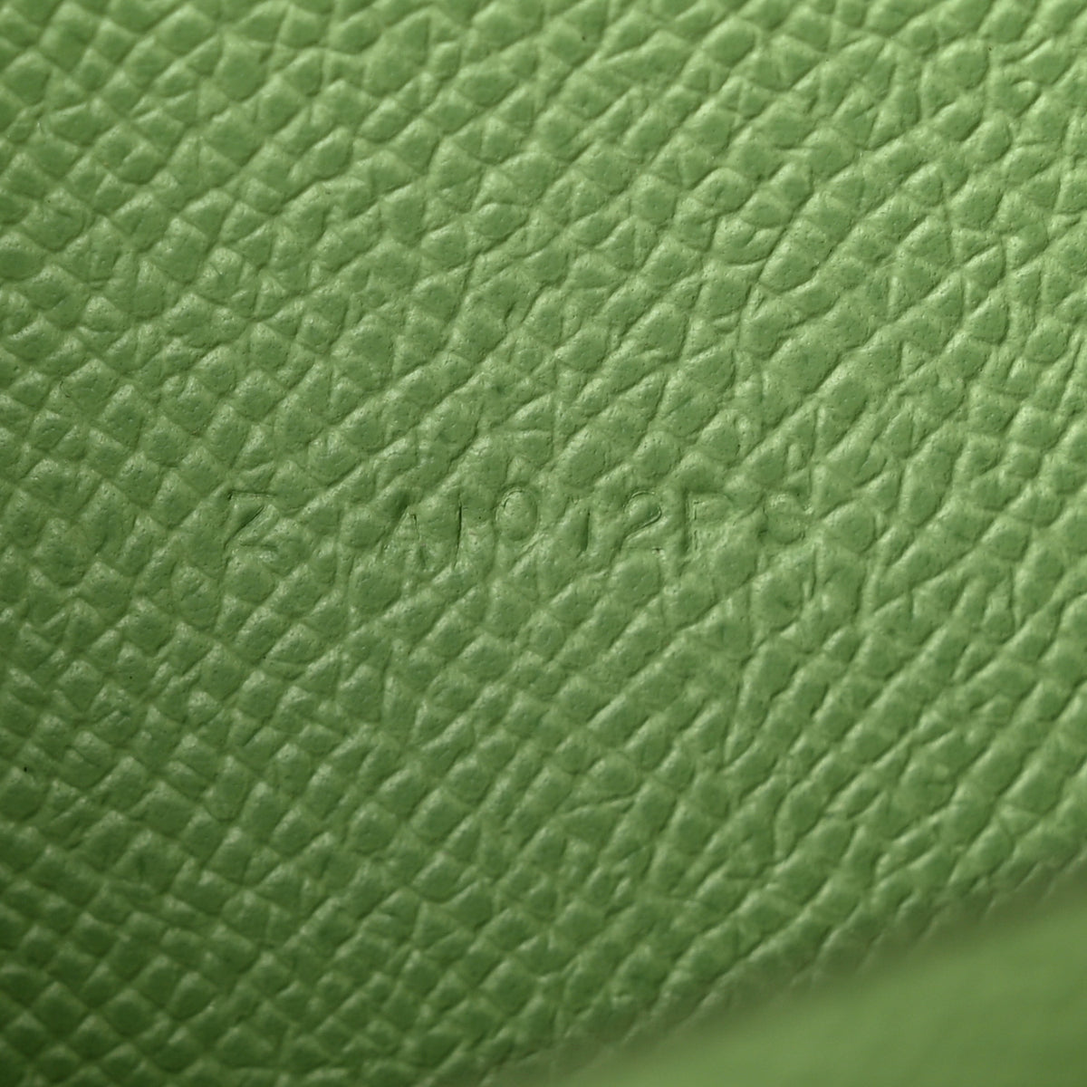 Epsom Alligator Lizard Constance Wallet To Go Vert Criquet Cactus Beige Sable Ombre