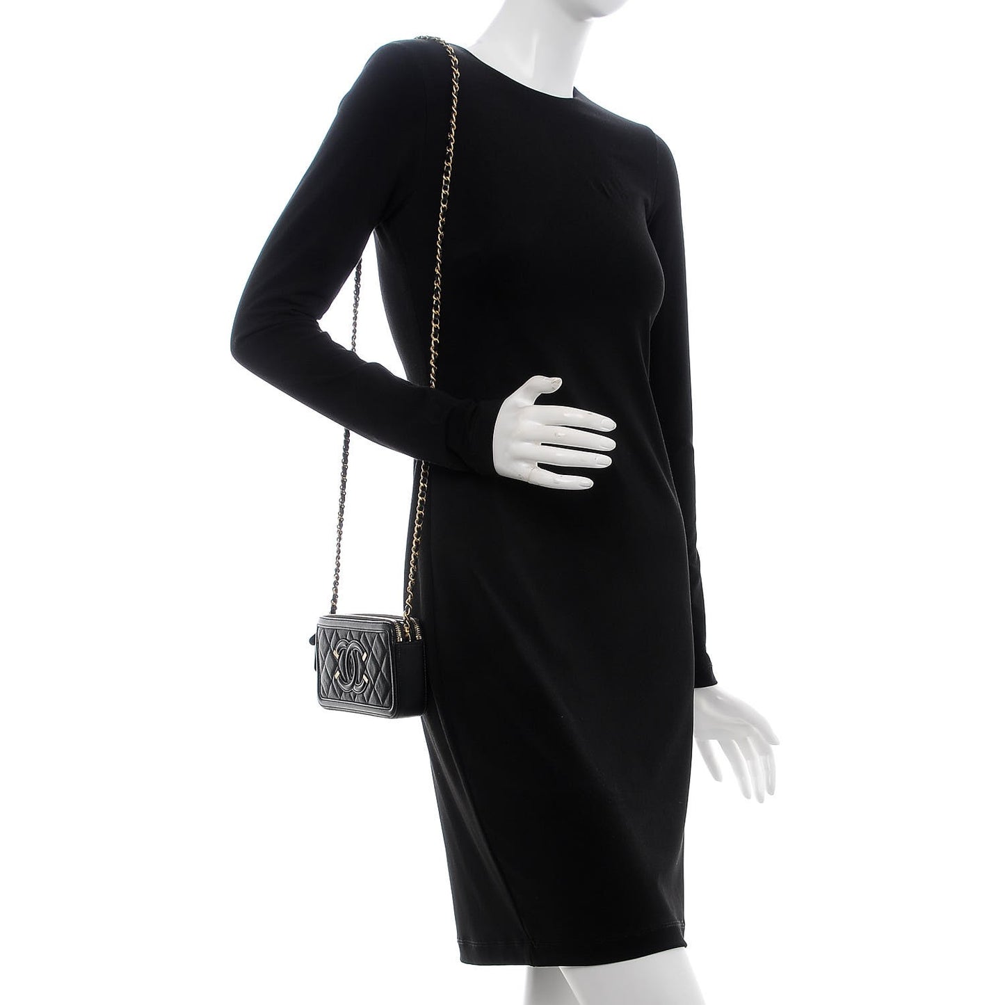 Caviar Quilted CC Filigree Clutch With Chain Black