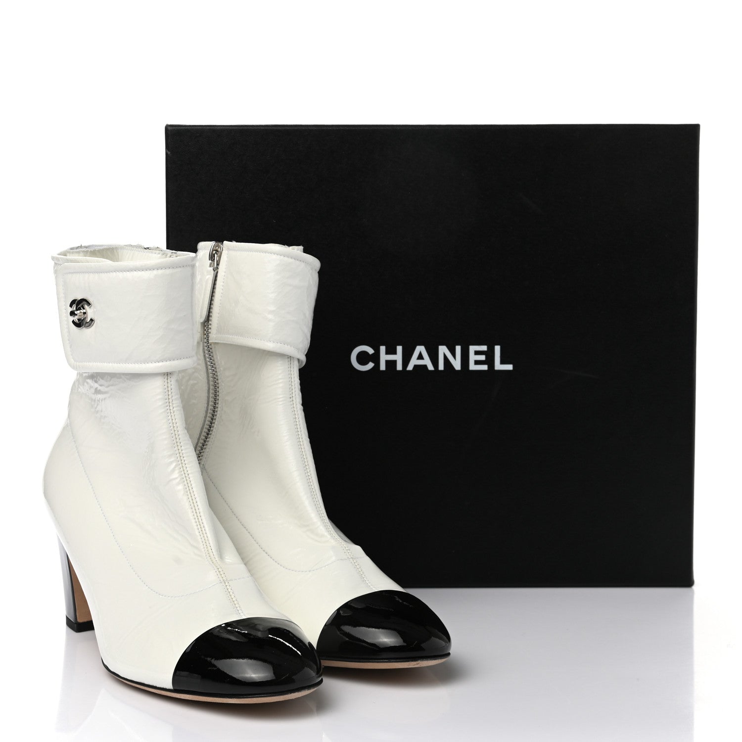 Chanel Distressed Patent Cap Toe CC Turnlock Ankle Boots 40.5 White Black 11 of 11