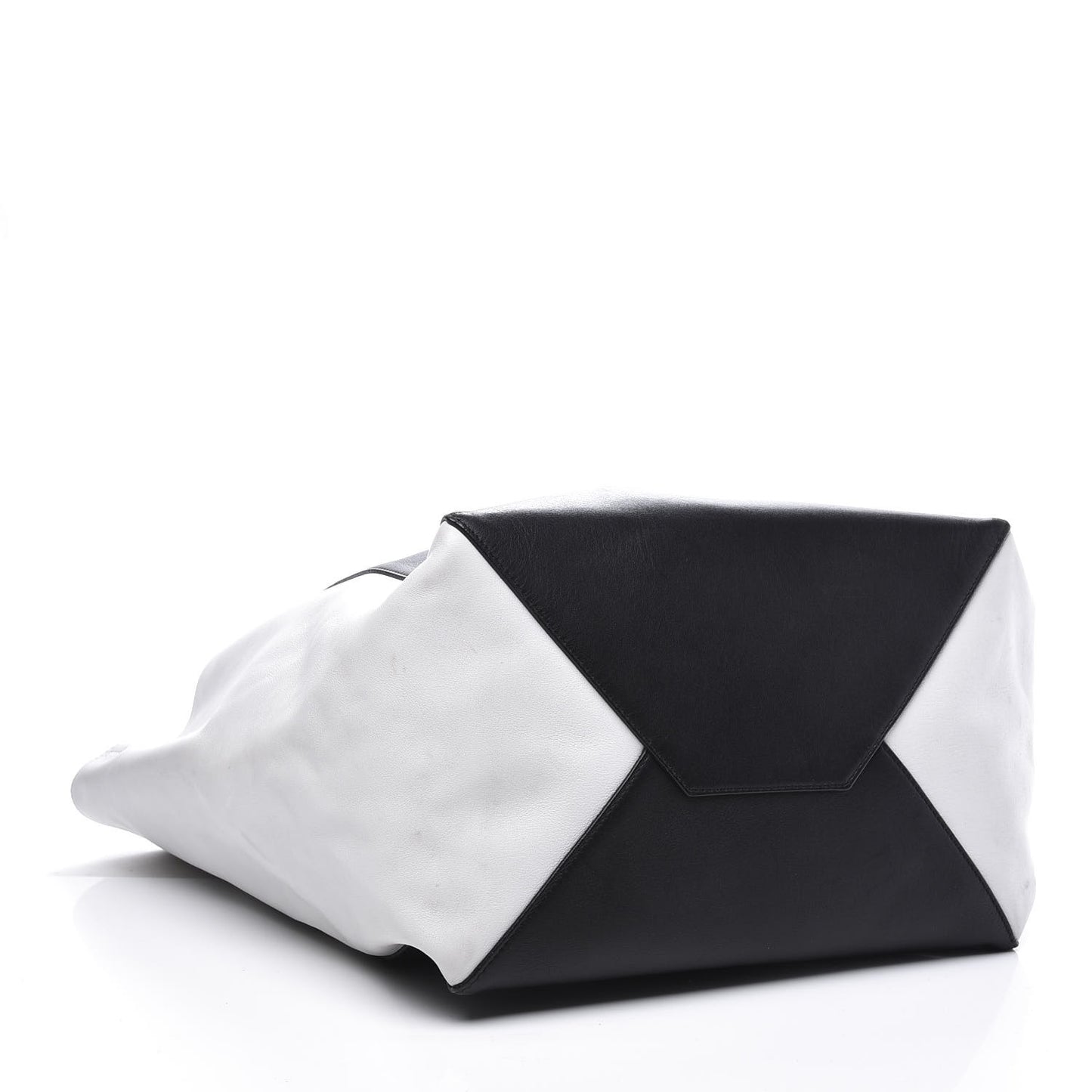 Grained Calfskin Medium Horizontal Cabas Phantom Black White