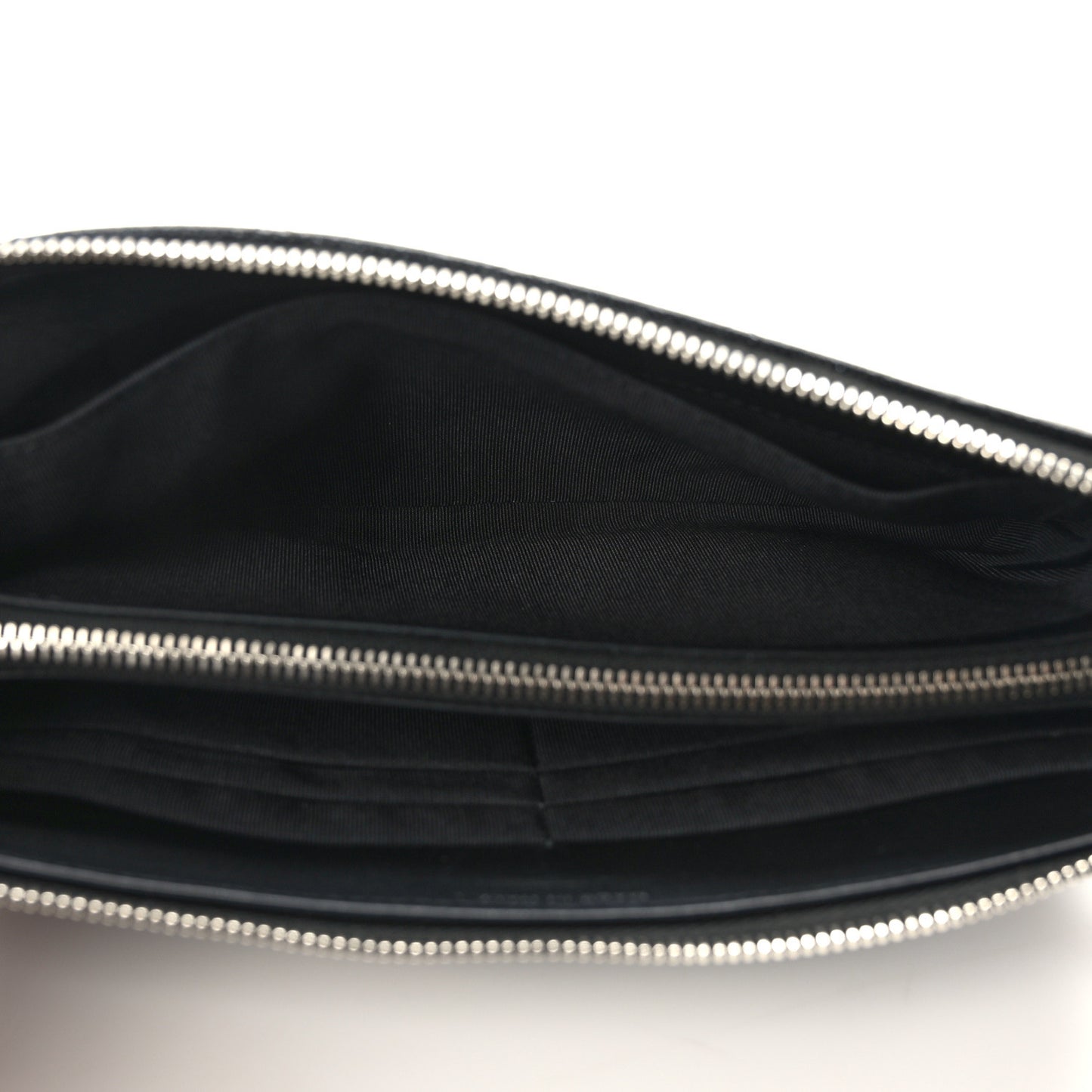Iridescent Caviar Quilted Small Zipped Pouch Black