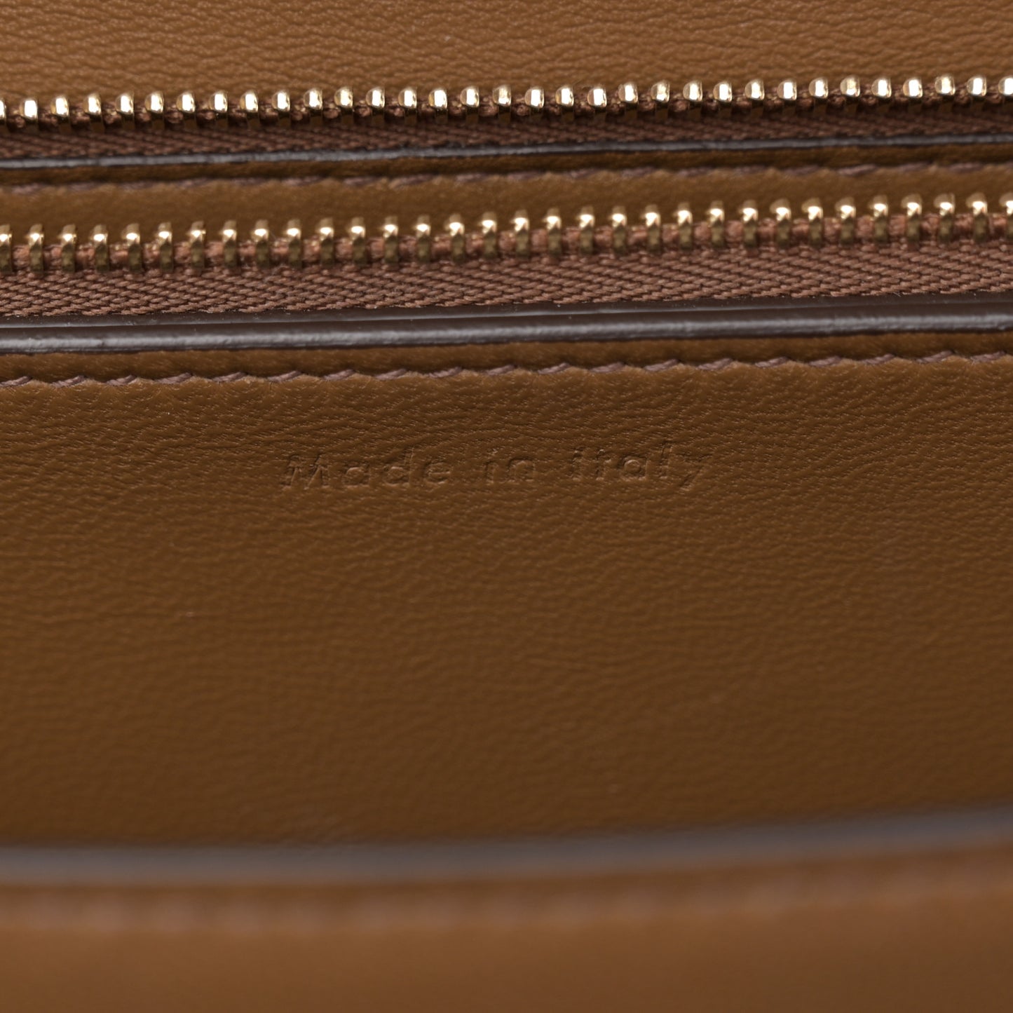 Smooth Calfskin Medium Classic Box Flap Bag Light Camel