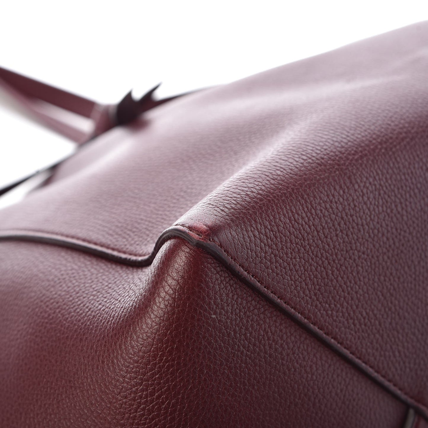 Soft Grained Calfskin Small Belt Cabas Phantom Burgundy