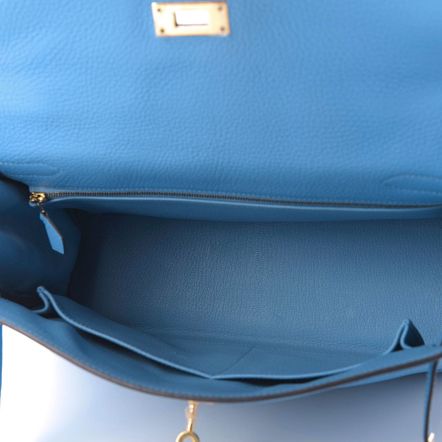 Taurillon Clemence Kelly Retourne 32 Bleu Paradis