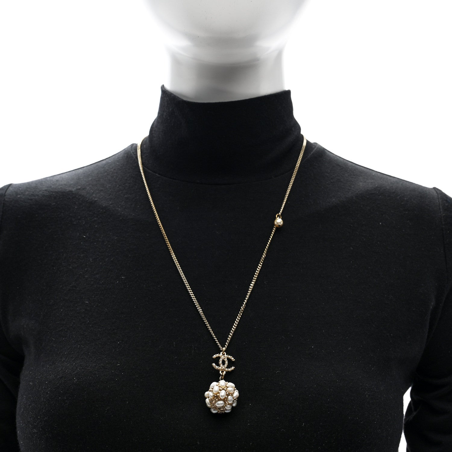 Chanel Pearl CC Cluster Necklace Gold 2 of 4