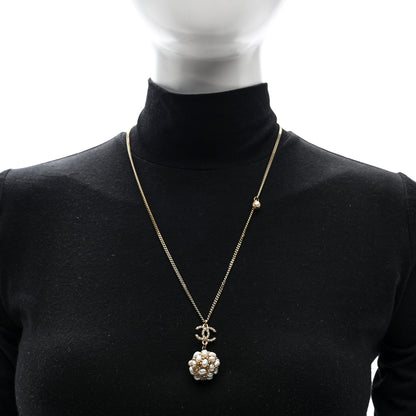 Chanel Pearl CC Cluster Necklace Gold 2 of 4