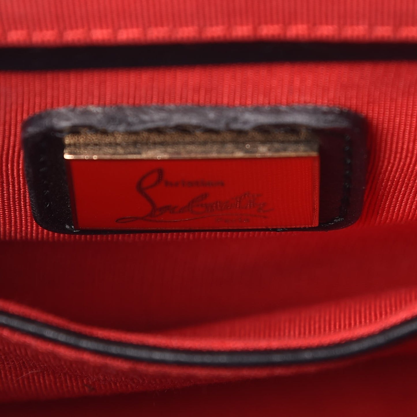 Grained Calfskin Passage Messenger Black