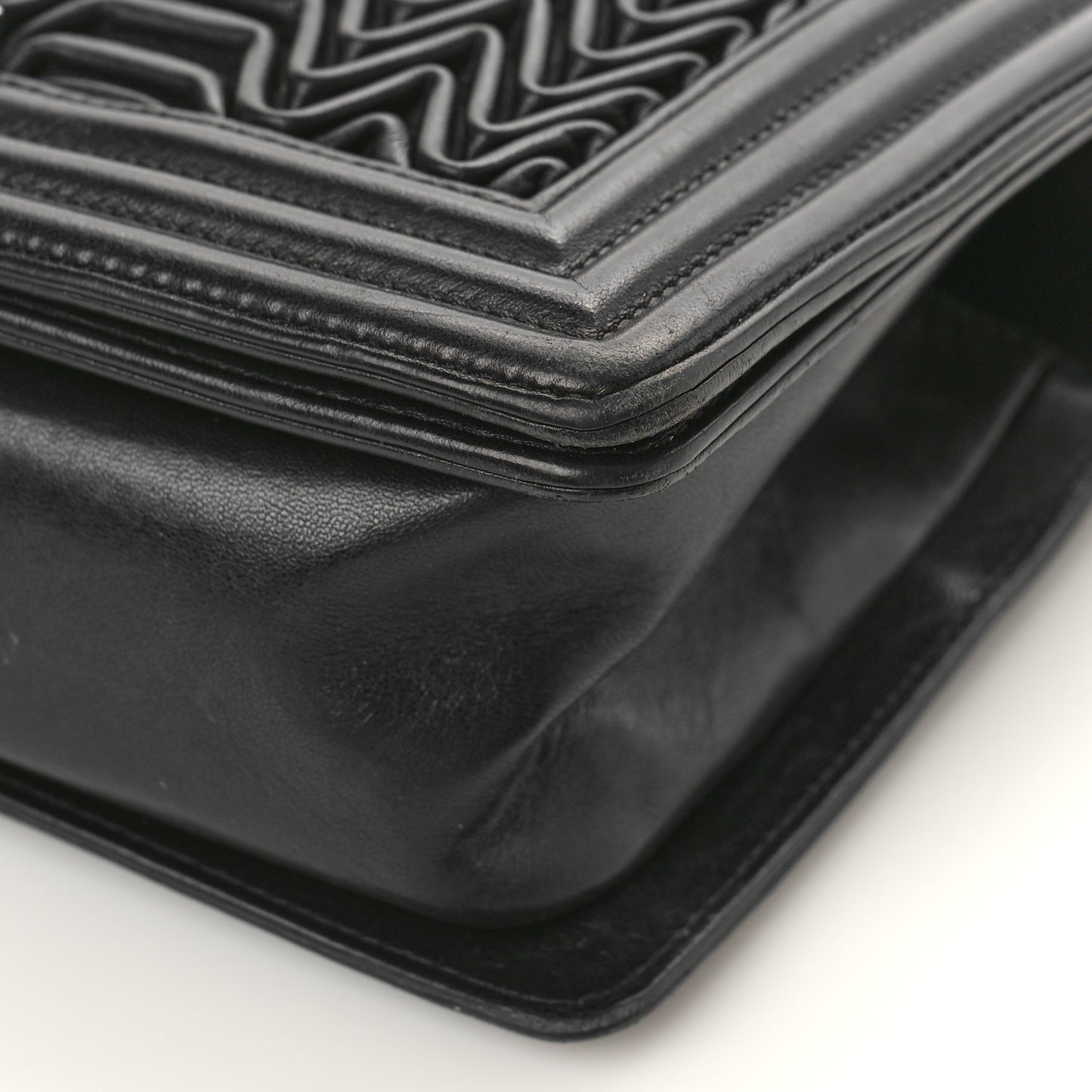 Calfskin Pleated Medium Boy Flap Black