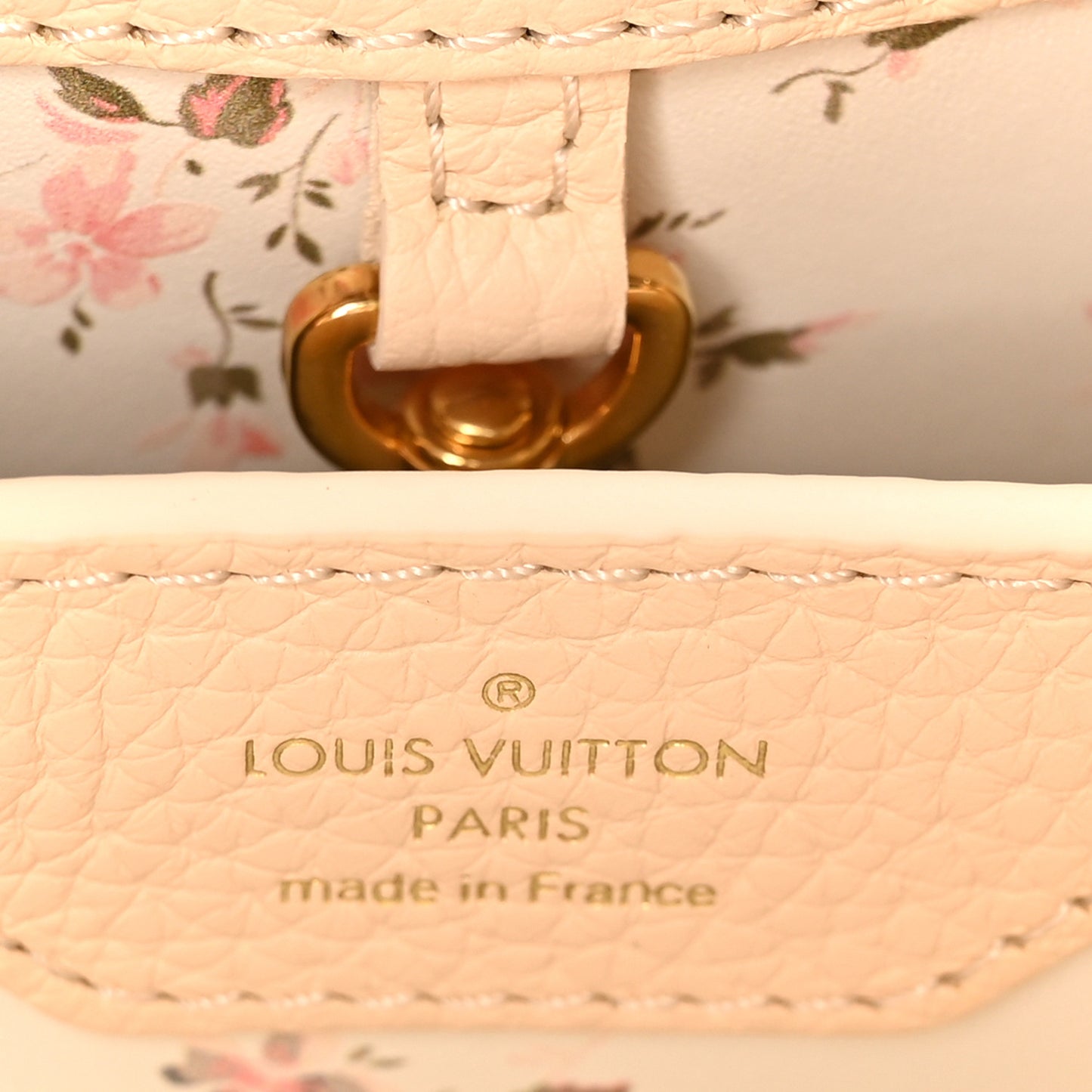 Taurillon Bloom Capucines BB Powder Beige