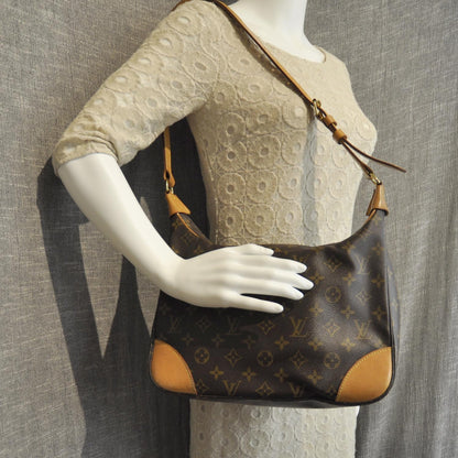 Louis Vuitton Monogram Boulogne 30 2 of 8