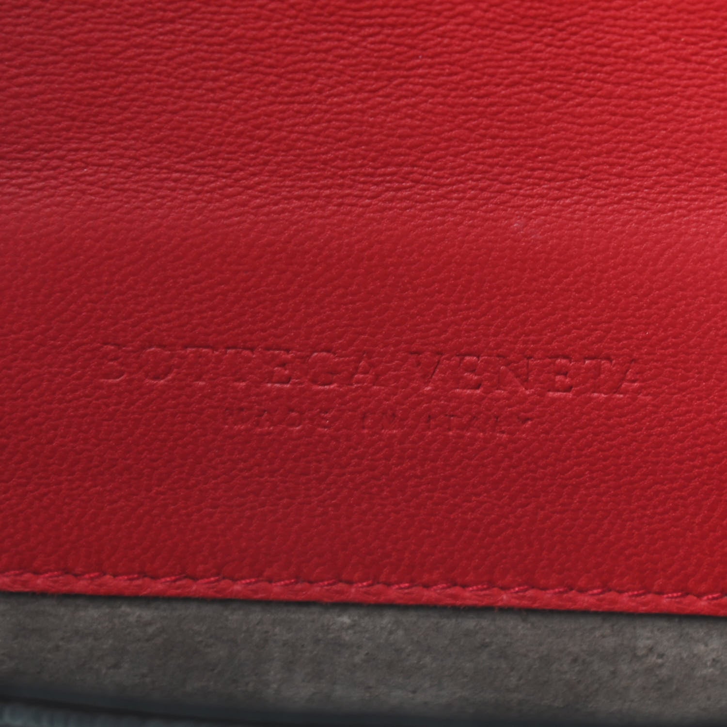 Bottega Veneta Nappa Intrecciato Glass Shoulder Bag Red Black 5 of 9