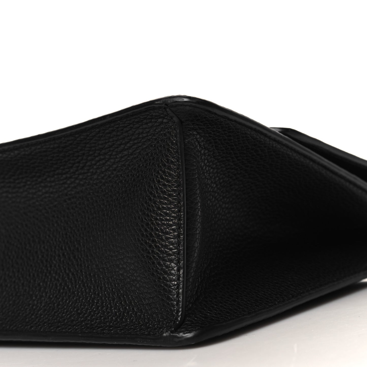 Small Classic Grain Calfskin Small Darley Black