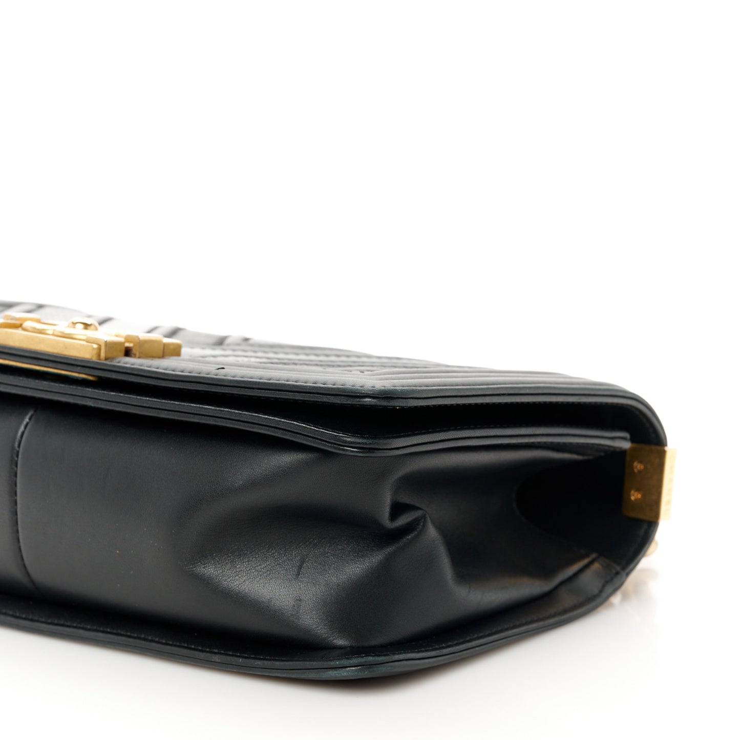 Caviar Glazed Calfskin Chevron Medium Boy Flap Black