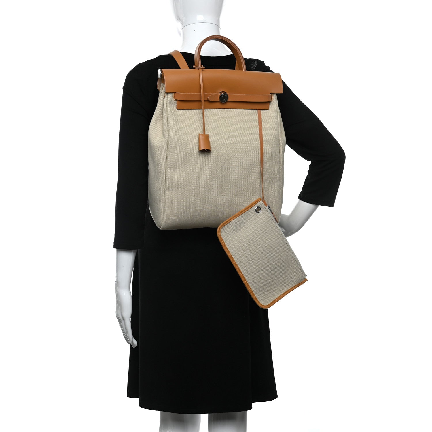 Hermes Military Toile Vache Hunter Herbag a Dos Zip Retourne Beton Naturel Sable 2 of 11