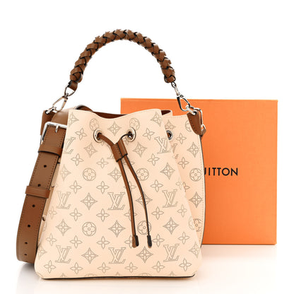 Louis Vuitton Mahina Muria Creme 10 of 10
