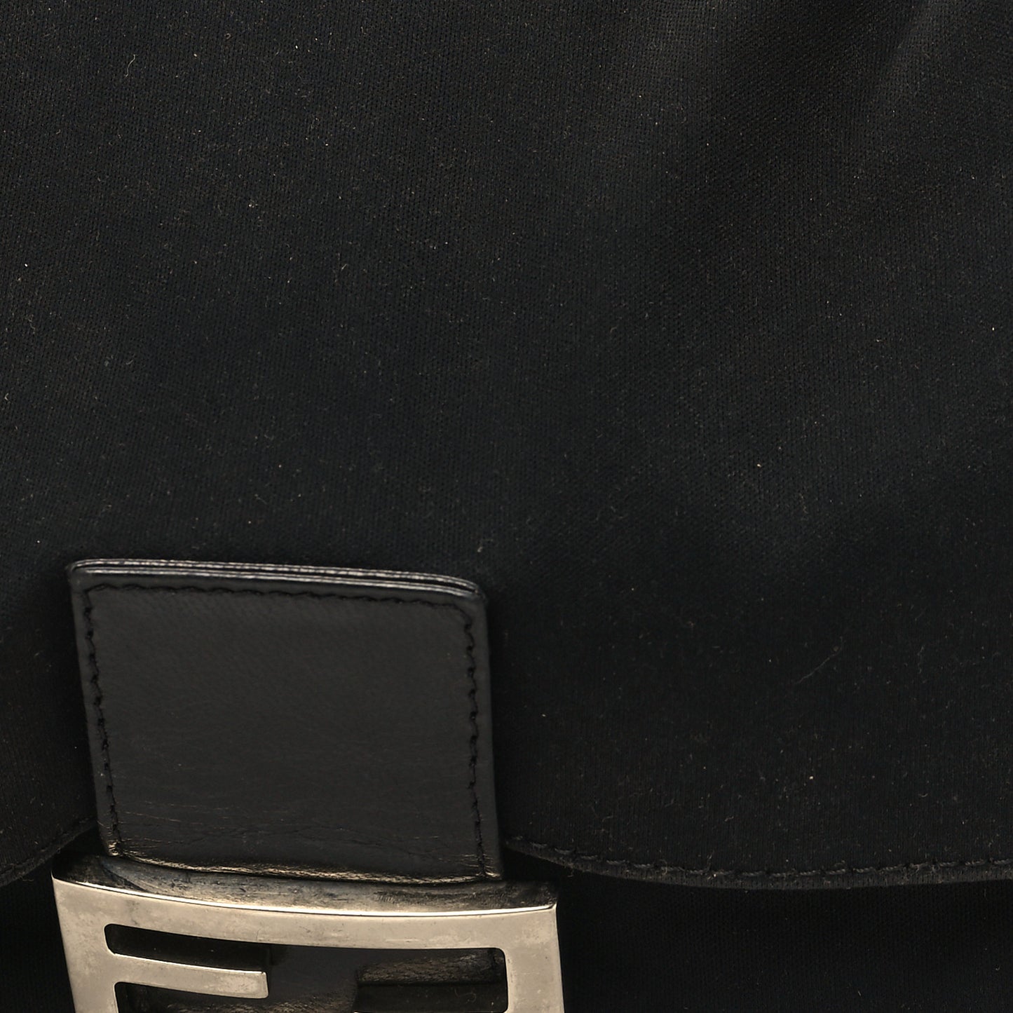 Neoprene Mama Baguette Black