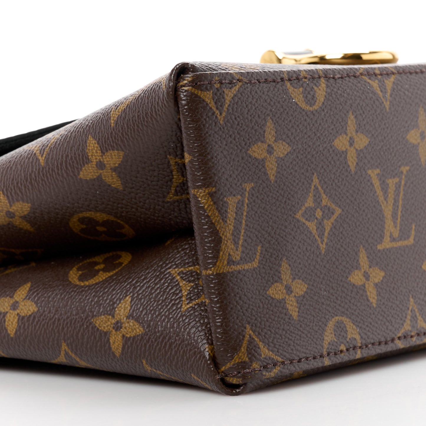 LOUIS VUITTON Epi Monogram Saint Michel Black