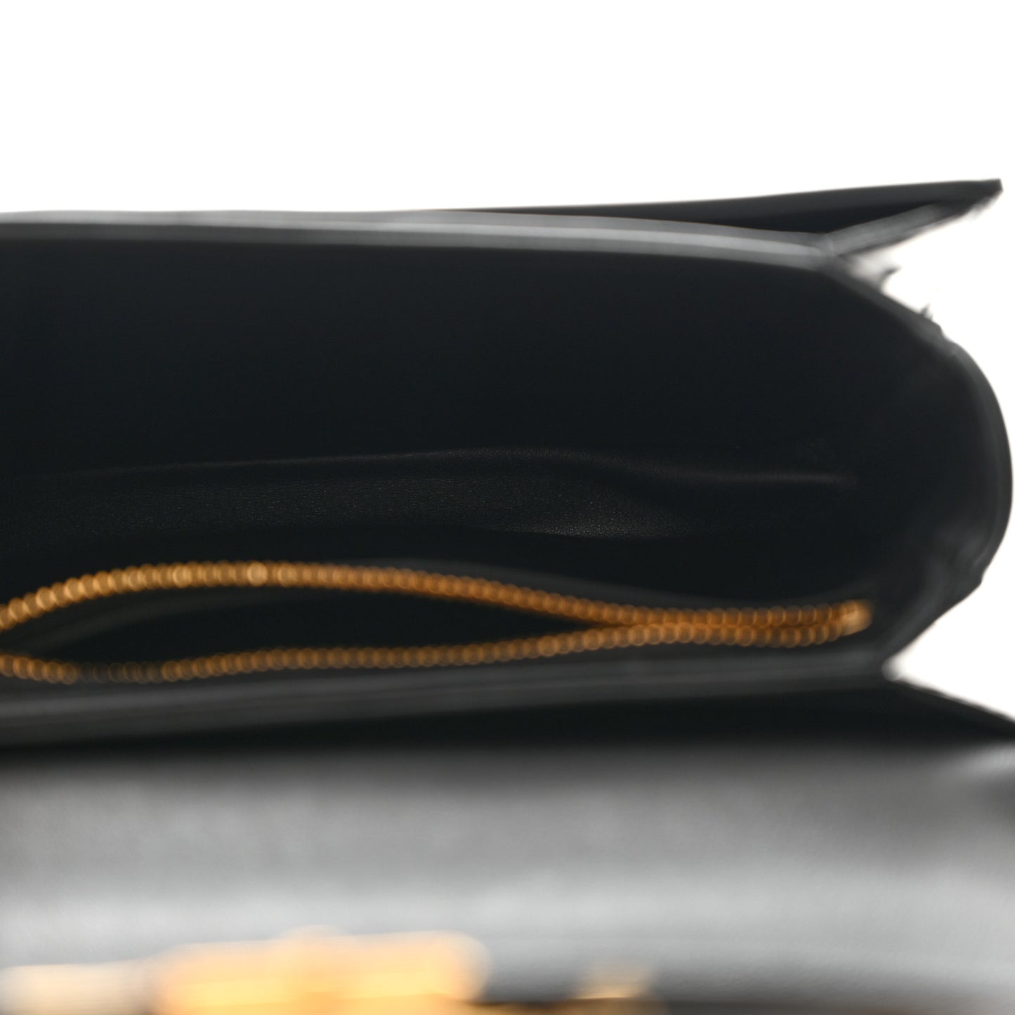 Shiny Calfskin Besace Clea Chain Triomphe Black