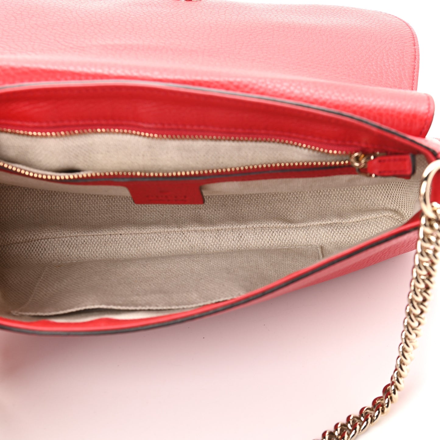 Pebbled Calfskin Medium Soho Flap Crossbody Tabasco Red