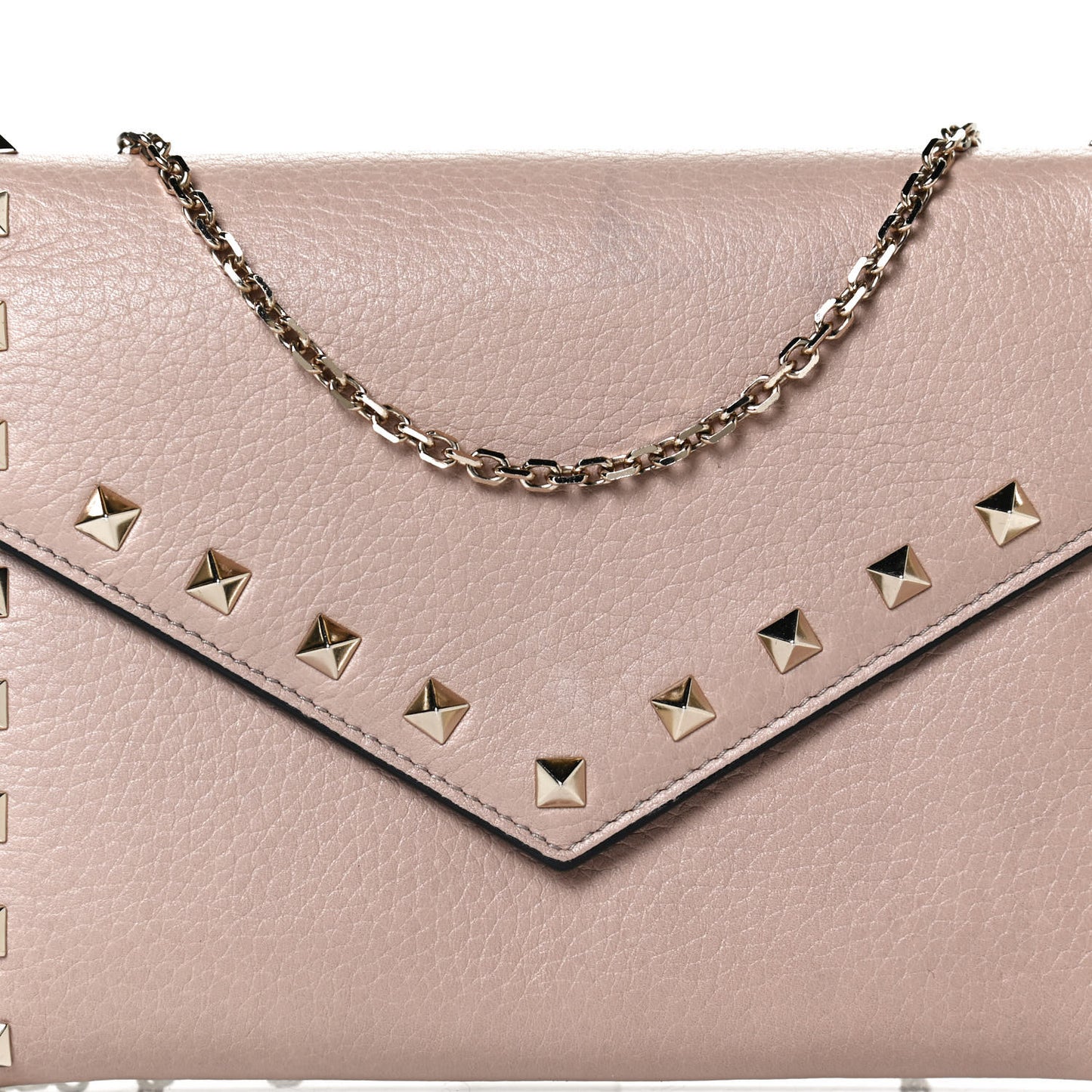 Pebbled Calfskin Rockstud Envelope Wallet on Chain Poudre