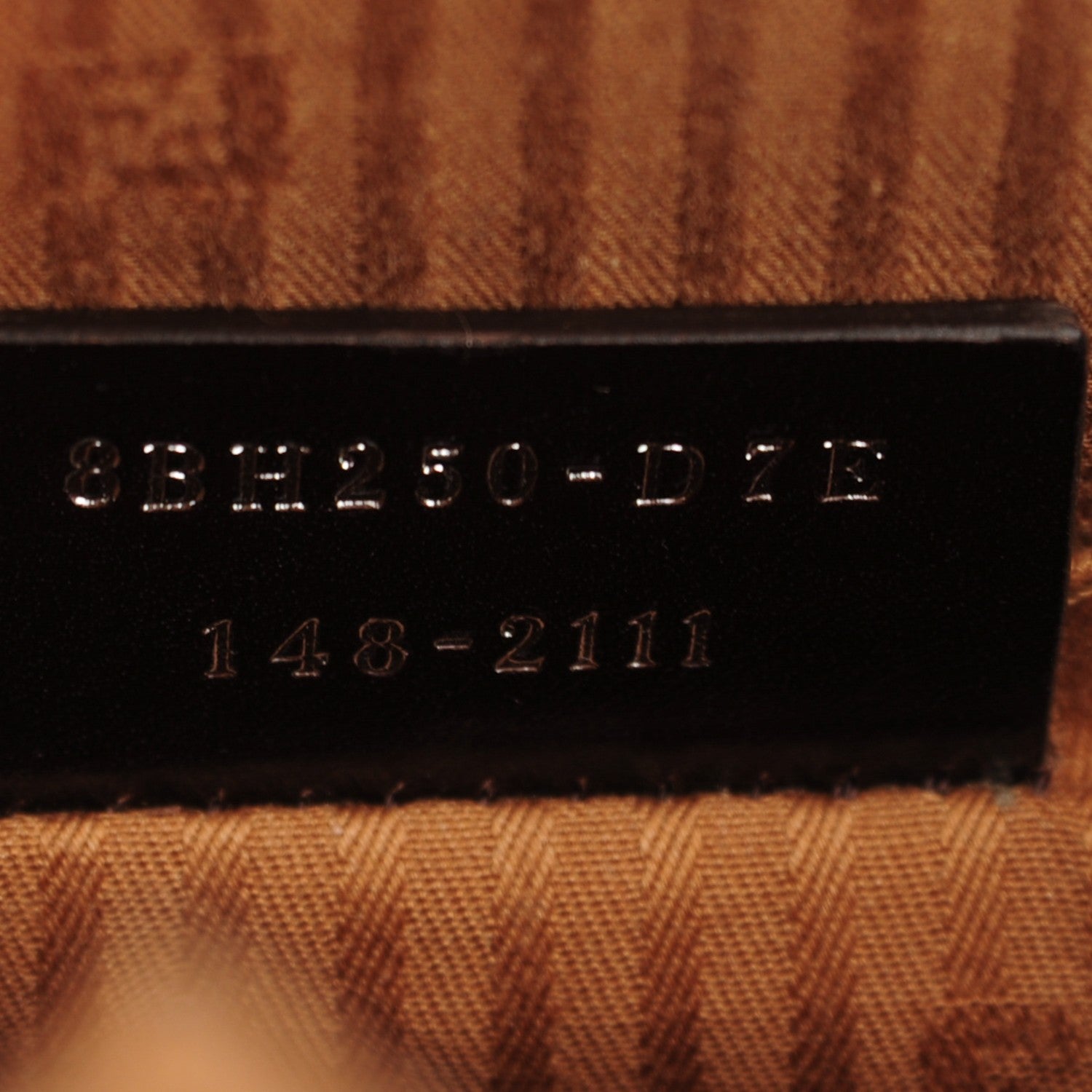 Fendi Vitello Elite Regular 2Jours Tote Orzo 7 of 7