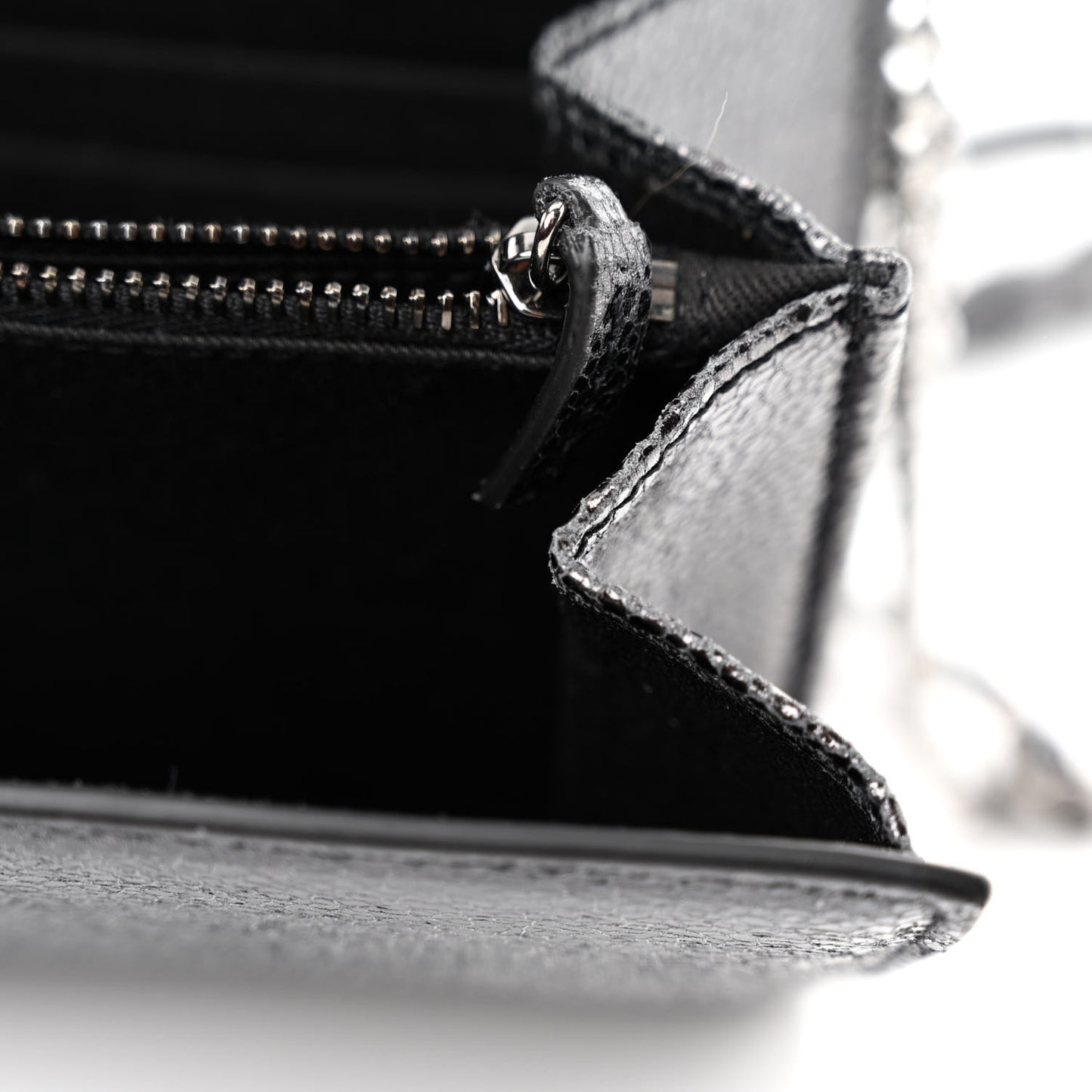 Metallic Calfksin Virtus Wallet On Chain Grey