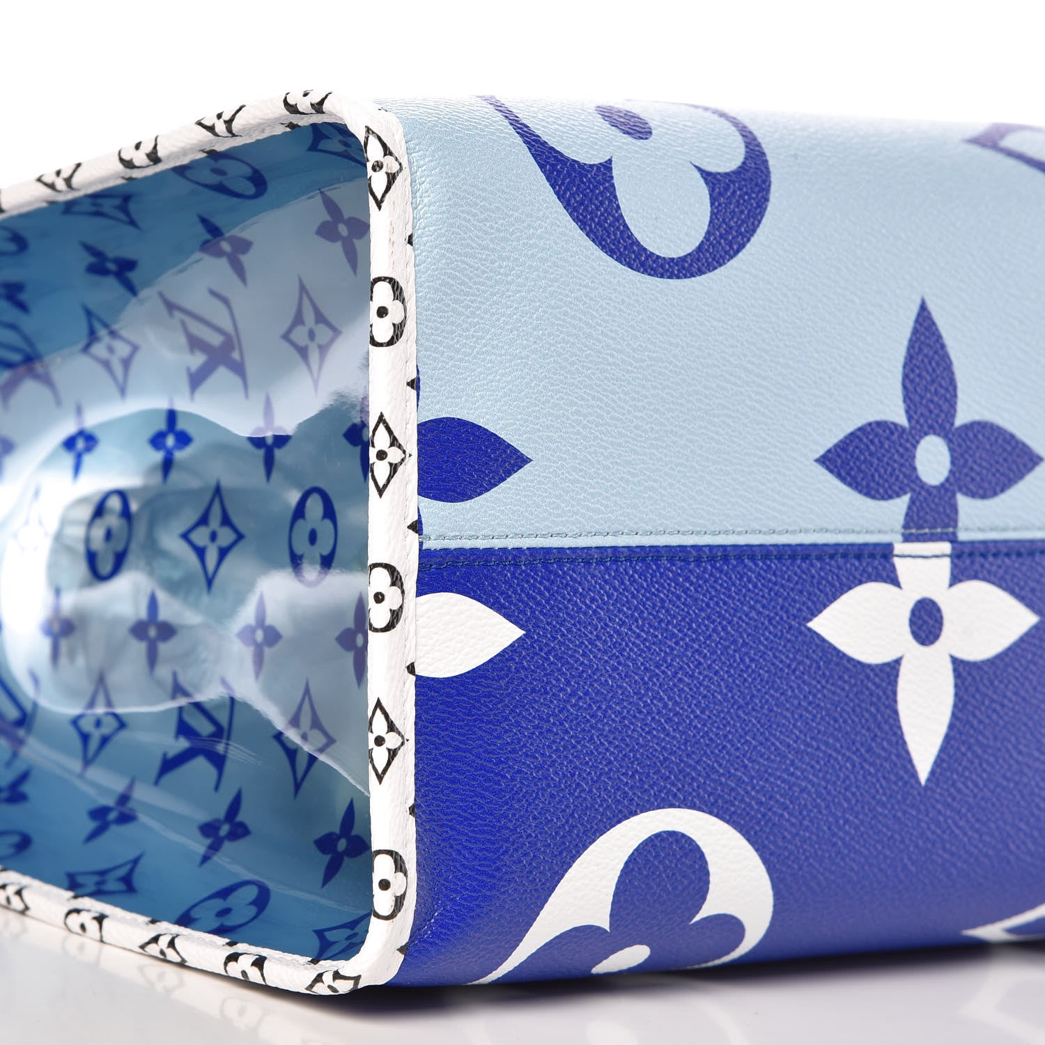 Louis Vuitton Monogram Giant Portofino Beach Onthego Blue 9 of 11