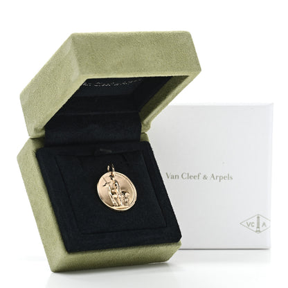 Van Cleef & Arpels 18K Yellow Gold Zodiac Virgo Pendant 5 of 5