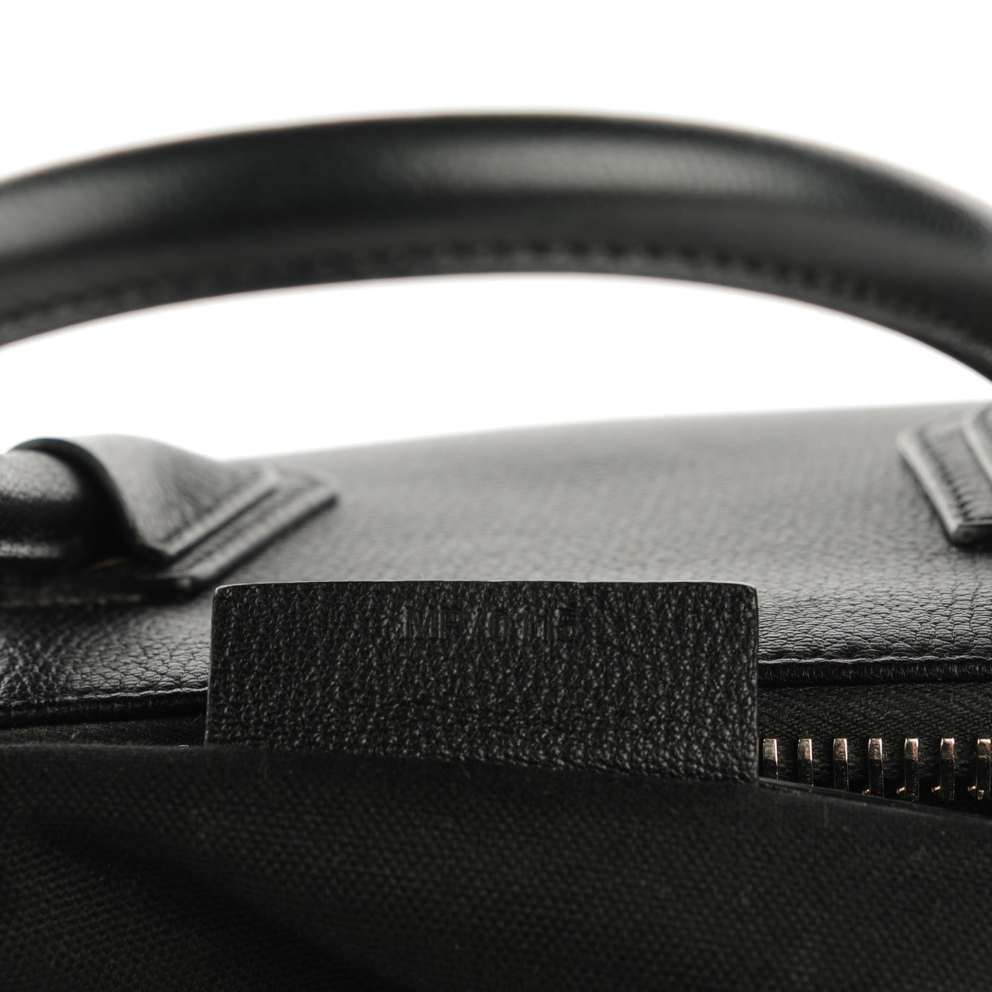 Sugar Goatskin Medium Antigona Black