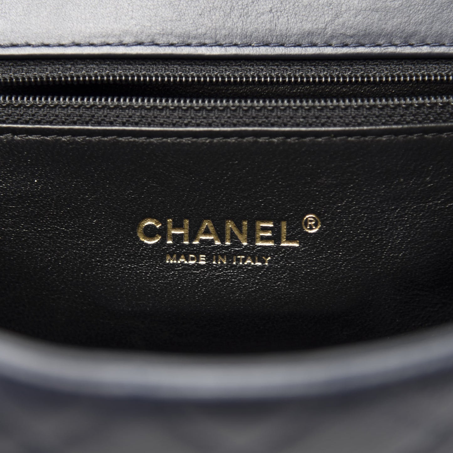 Caviar Quilted Medium CC Filigree Flap Navy Black