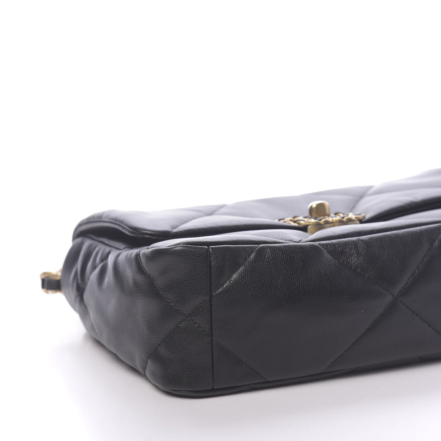 Goatskin Quilted Medium 19 Flap Black