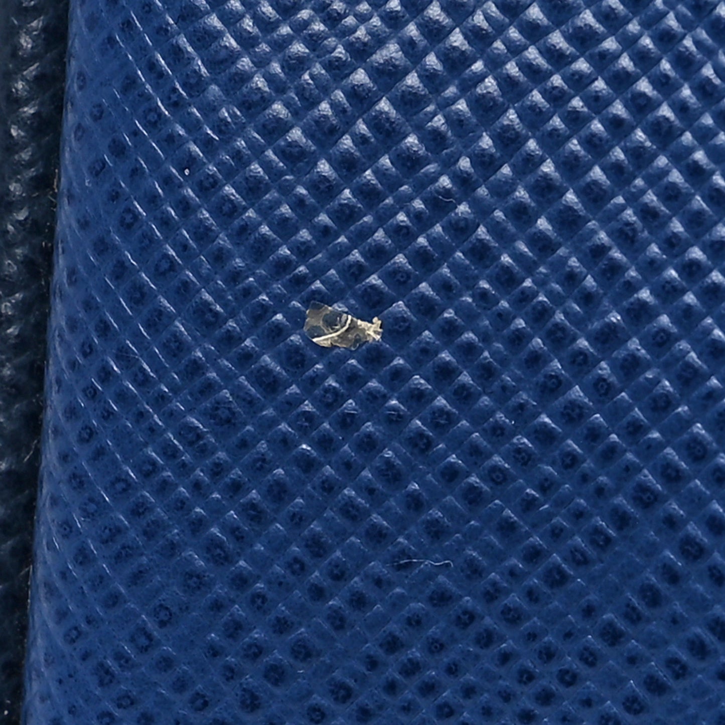Saffiano Lux Bi-Color Medium Galleria Double Zip Tote Bluette Baltico