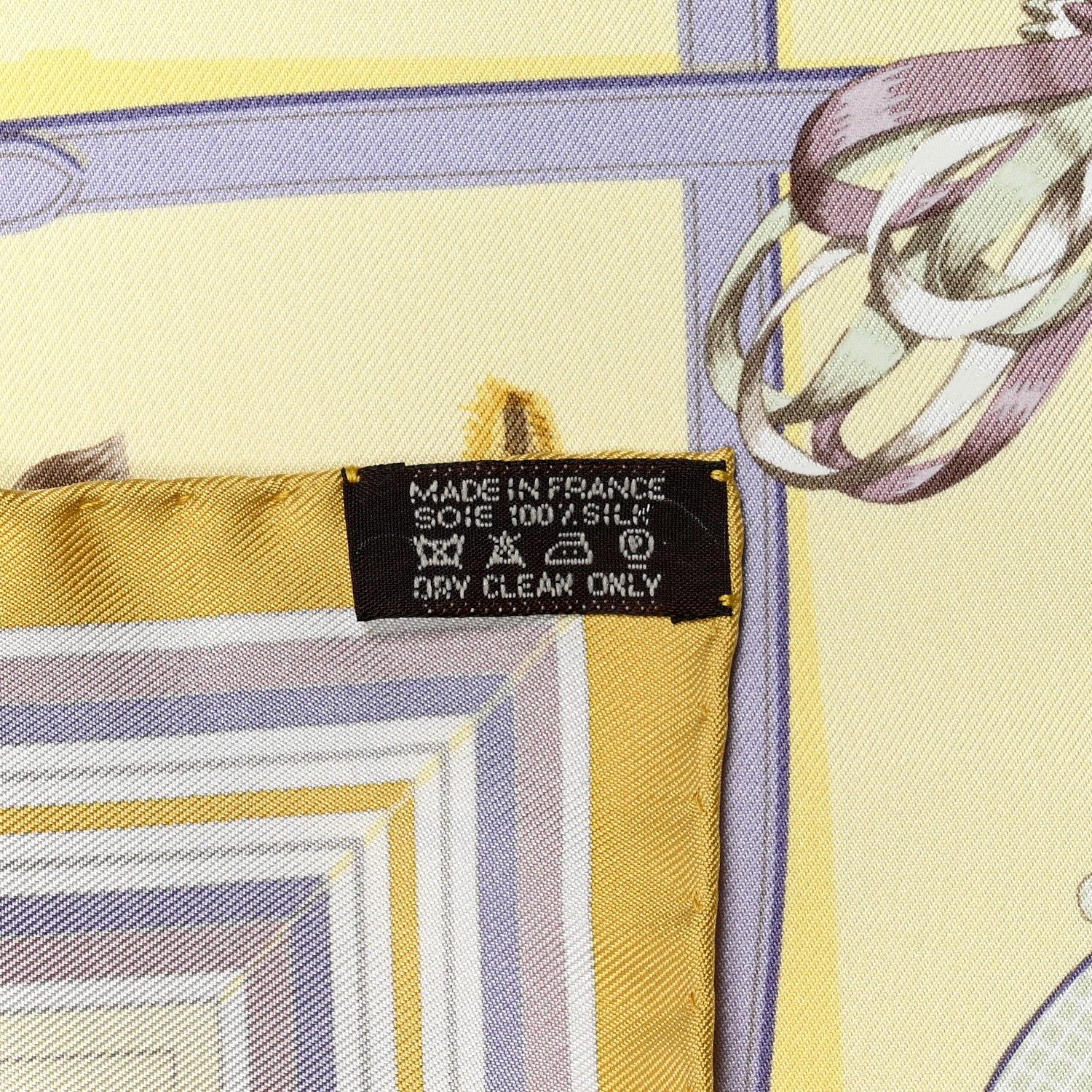 Hermes Silk Couvertures Et Tenues de Jour Pocket Square 3 of 5