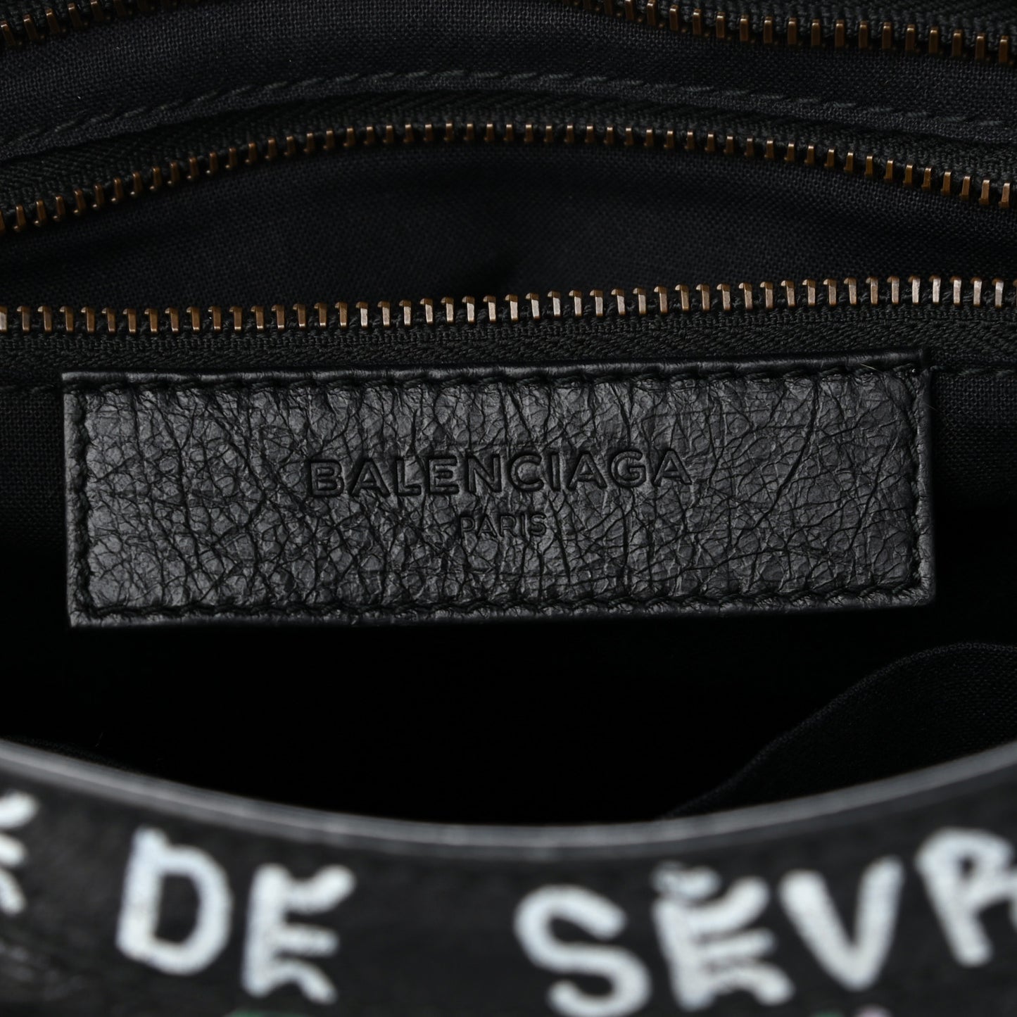 Agneau Graffiti All Over Classic Hardware S City Black Multicolor