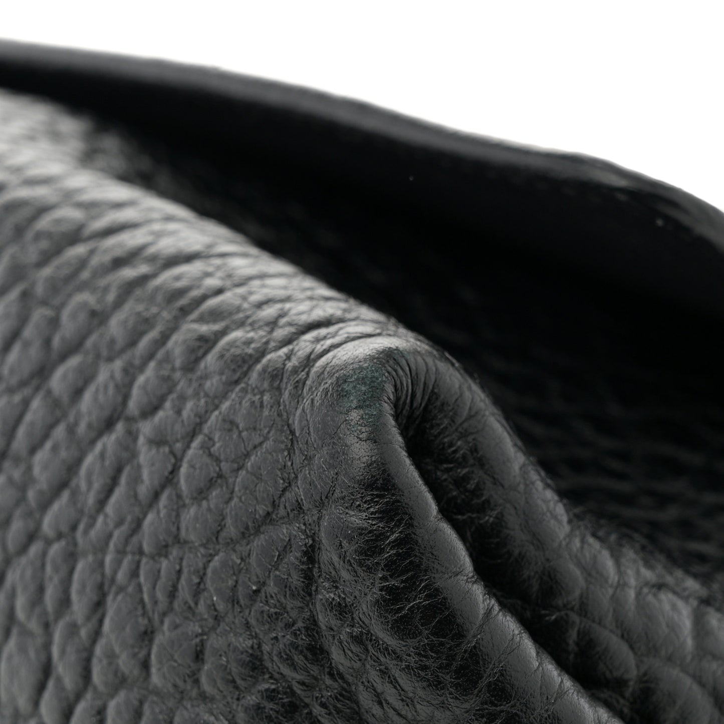 Signature Grain Large Mildenhall Shoulder Bag Black