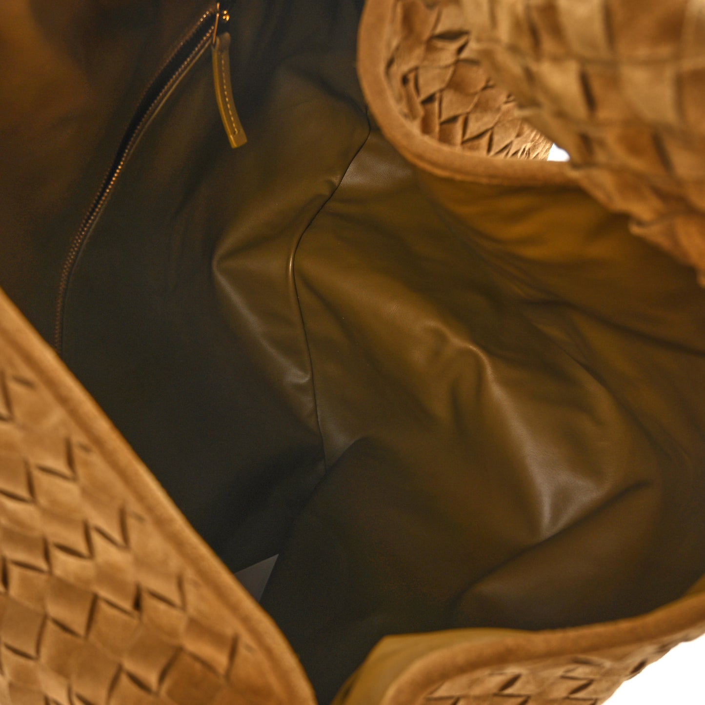 Suede Intrecciato Large Hop Acorn