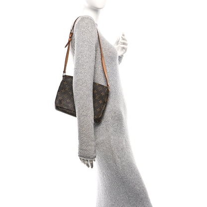 Louis Vuitton Monogram Musette Tango 2 of 9