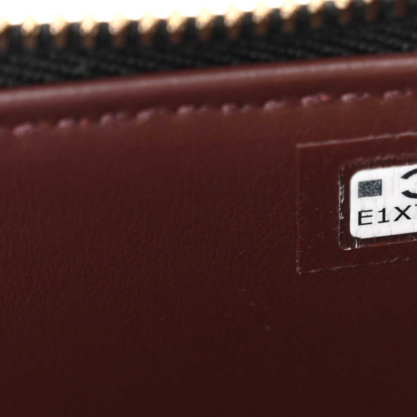 Caviar Quilted Small Vanity Case With Chain Black