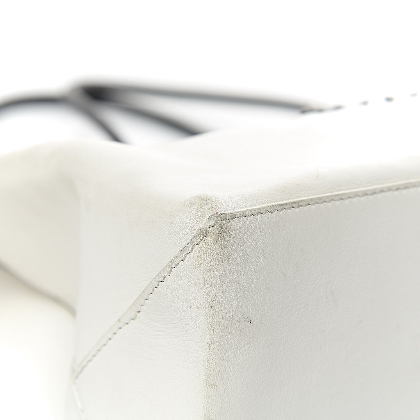 Calfskin Large Essential 31 Rue Cambon Tote White Black