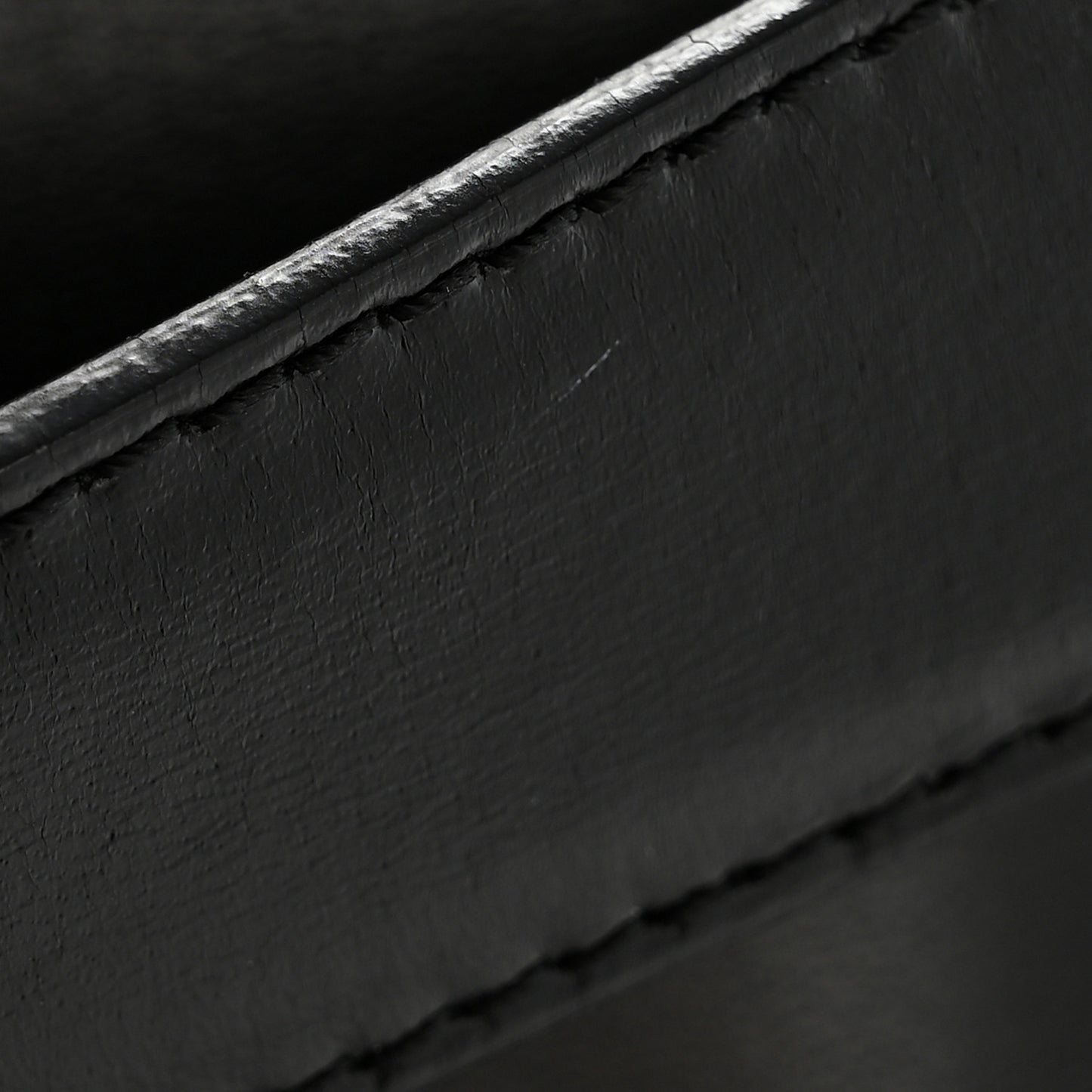Shiny Lord Calfskin Medium Antigona Black