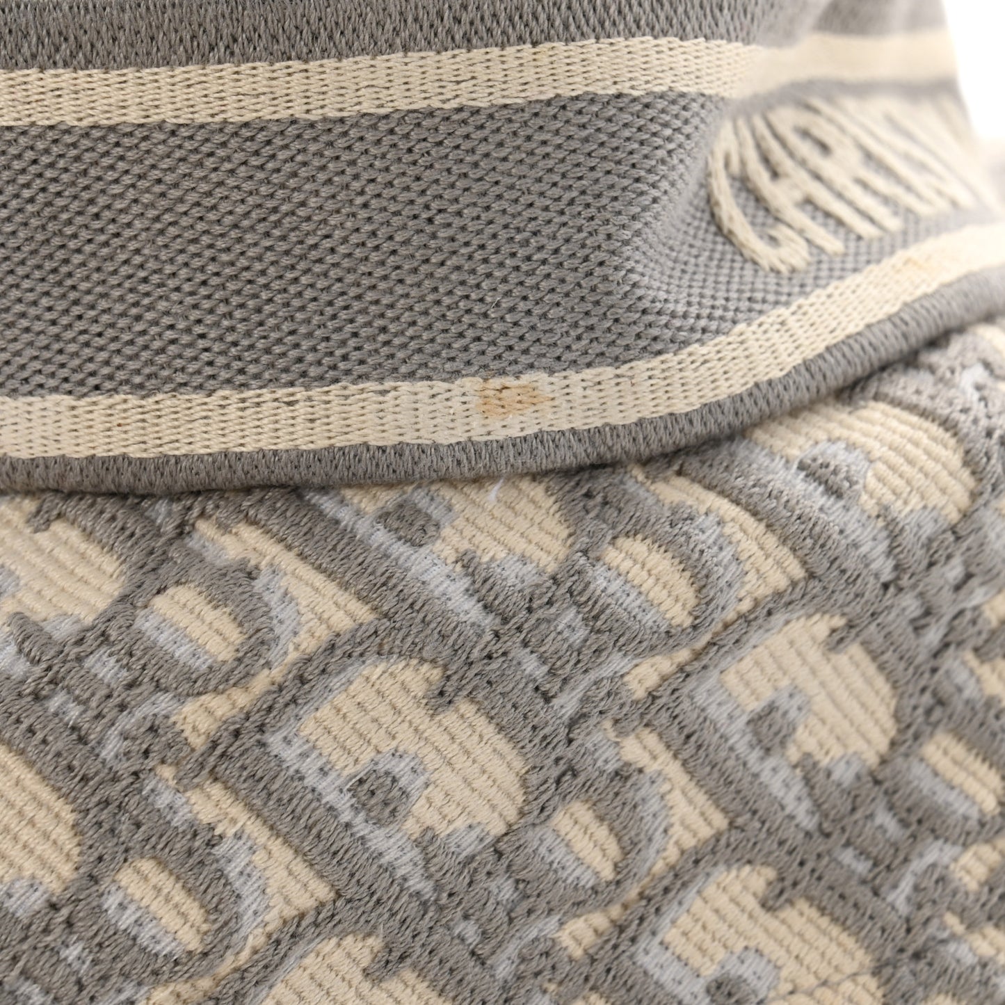 Oblique Bucket Hat 57 Grey