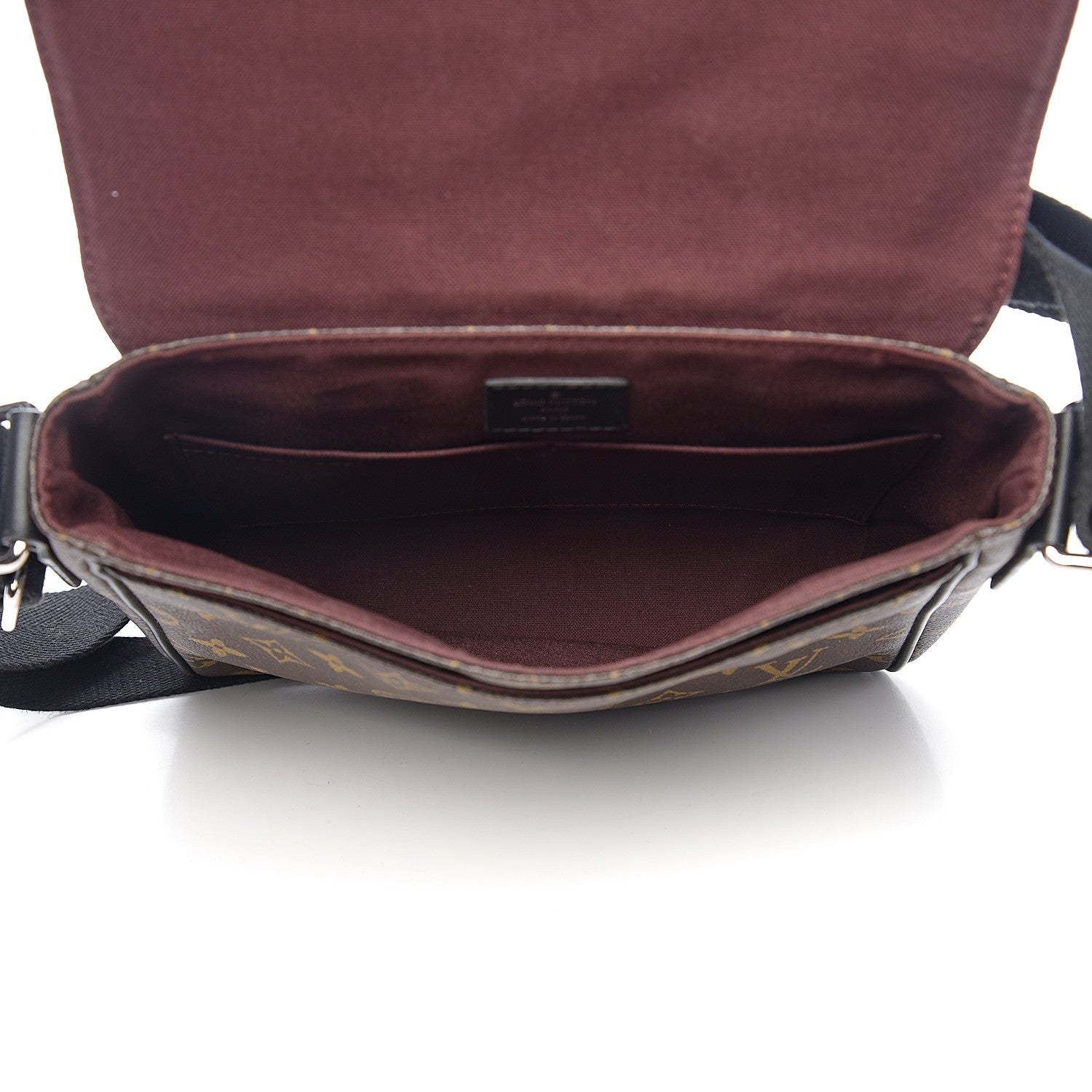 Louis Vuitton Monogram Macassar District PM 4 of 8